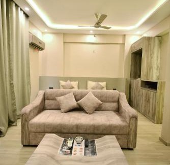 Gomti Nagar Apartamento | Villa Vistosa Deluxe