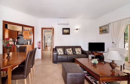 Barrocal Villa | Villa 'Vivenda Luz E Lúdica' con piscina privada, Wi-Fi y aire acondicionado