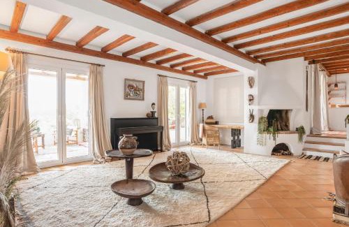 Sivota Villa | Villa Viviere -Nestled just 100 meters above the charming village of Sivota