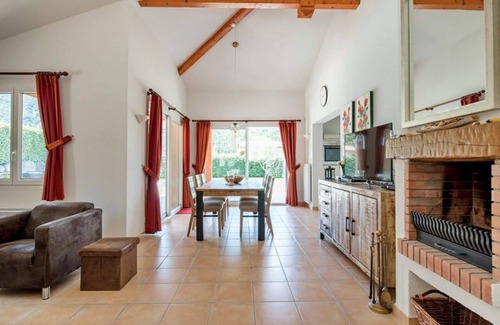 Vallon-Pont-d'Arc Villa | Villa Vivre 60 para 8 personas con piscina privada
