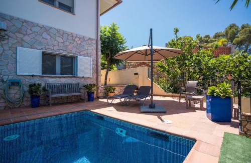 Pals Villa | Villa Vuelta