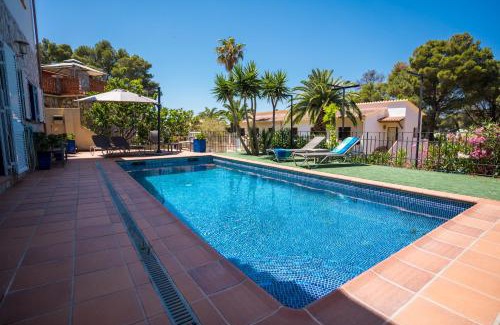 Pals Villa | Villa Vuelta