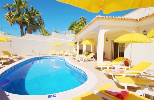 Montechoro Villa | Villa w/ heatable pool & BBQ in Albufeira