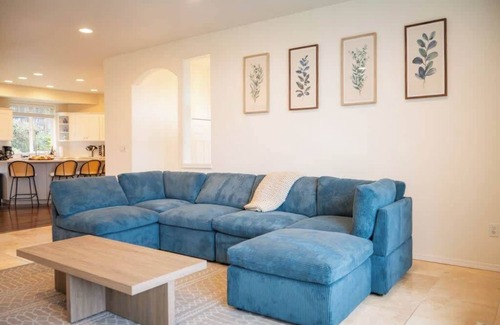 McMinnville Casa | Villa w Hot Tub Firepit Game Room and EV Charger!