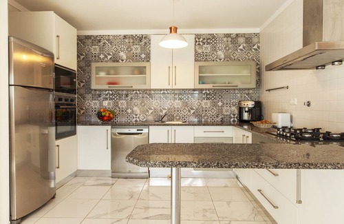 Montes de Alvor Villa | Villa w/ pool & BBQ for relaxing days, Alvor