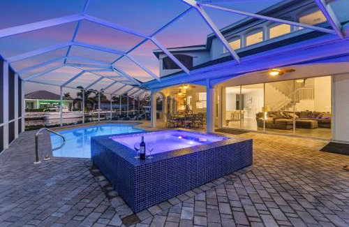 Pelican Casa | Villa Whispering Palms - Cape Coral - Roelens Vacations