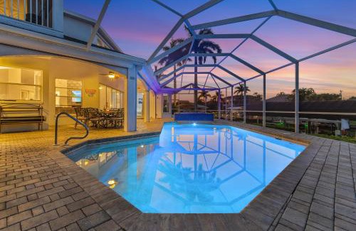 Pelican Casa | Villa Whispering Palms - Cape Coral - Roelens Vacations