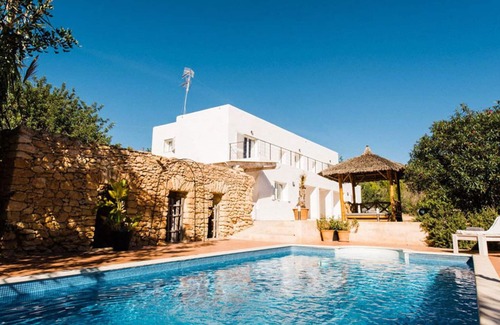 Can Furnet Villa | Equipo para DJ "VILLA WHITE CACTUS" | 5 min. a Ibiza