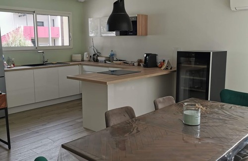 Saint-Medard-en-Jalles Casa | Villa with swimming pool between Bordeaux and the ocean