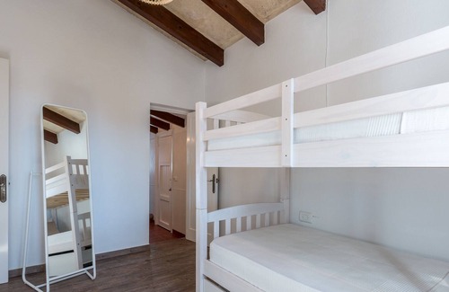 Cala en Blanes Chalet De Esquí | Villa con gran piscina a 500 metros de la playa