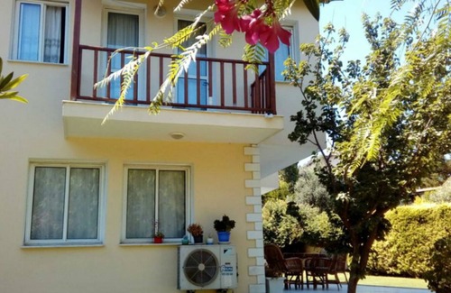 Cesme Villa | Villa con 3 dormitorios / 2 baños ~ 2 km a Çeşme y Dalyan