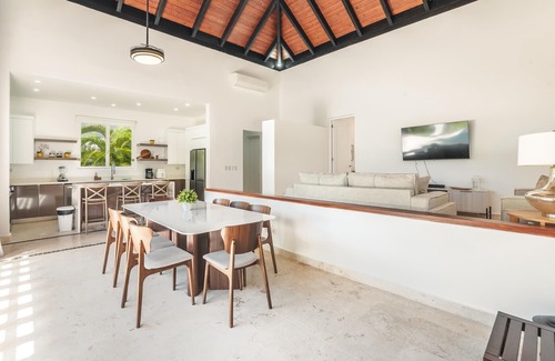 Punta Cana Chalet De Esquí | Villa with 3BR/pool/bbq/ in Cap Cana
