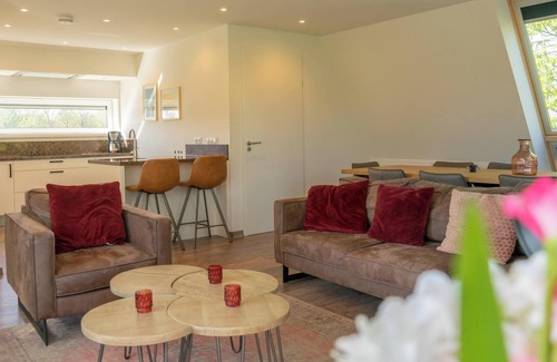 Biddinghuizen Casa | Villa with 5 bedrooms, traditional sauna and a garden