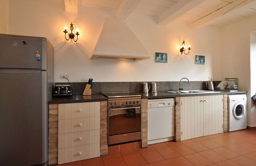 Penna San Giovanni Villa | 5 minutos a pie hasta el pueblo, esta villa de 6 dormitorios tiene piscina privada y wi-fi