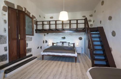 San Bartolome Casa | Villa with amazing views, jacuzzi and private pool