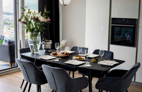 Split Apartamento | Villa With Beautiful View, Modern Furnishing & Pool