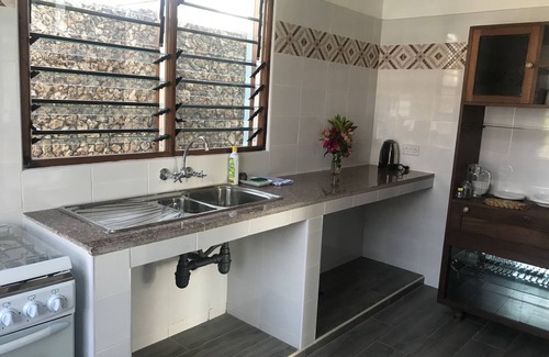 Diani Beach Casa | Villa con gran piscina, a 5 minutos de la hermosa playa de arena blanca.