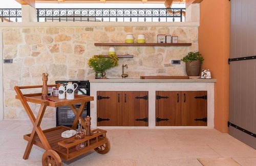 Skradin Villa | Villa with children's playground in Skradin