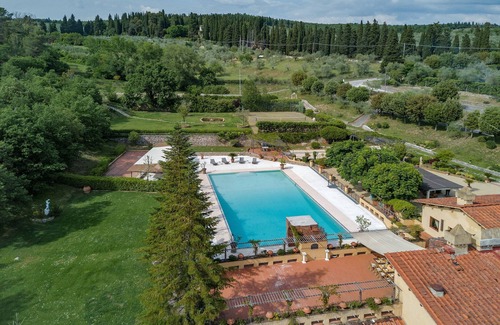 Rignano sull'Arno Villa | Villa with Florence Pool / Breakfast, Quitedian housekeeping, AirCon whirlpool