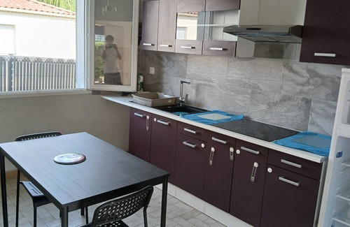 Allegre Les Fumades Casa | Villa with private pool