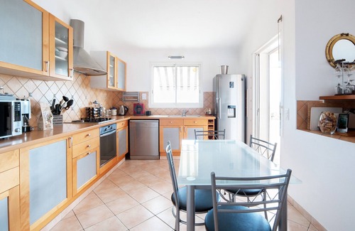 San-Gavino-di-Carbini Villa | Villa con piscina privada y vistas panorámicas al mar ya la montaña.