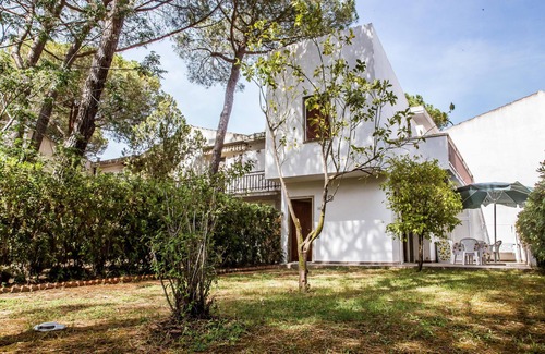 Principina a Mare Casa | Villa con jardín en el corazón del pinar de Maremma.