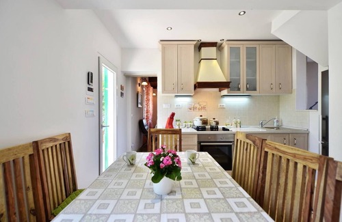 Omis Villa | Villa con piscina! Disfrute en beatifull vista al mar, montañas y el río