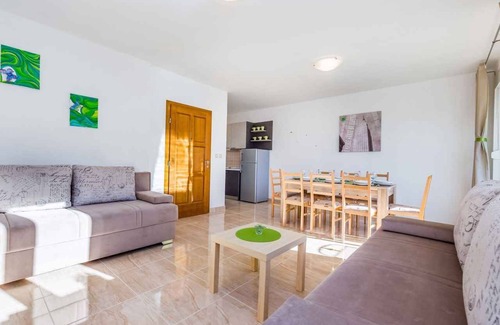 Dramalj Villa | Casa vacacional con acceso a internet y piscina