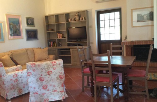 Castelnuovo di Farfa Villa | Villa con piscina en una ubicación idílica a solo 45 minutos de Roma.