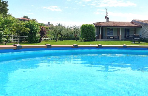 Manerba del Garda Villa | Casa de vacaciones con piscina privada y gran jardín