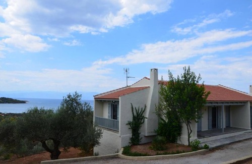 Kilada Villa | Villa with marvellous view and serene environment