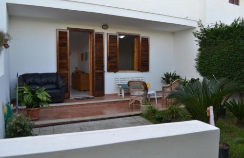 Torre dell'Orso Villa | Villa with open space in Torre Dellorso