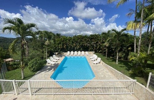 Saint-Joseph Villa | Villa de lujo, clasificada 4 estrellas, 4 llaves de vacaciones, piscina y jardín.