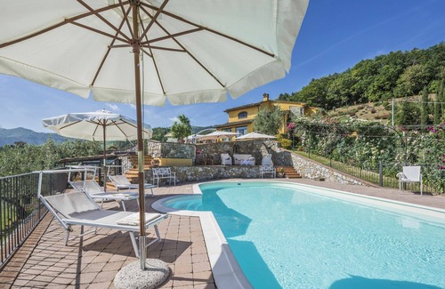 Casalguidi Villa | Villa en Cantagrillo con 7 habitaciones, capacidad 14