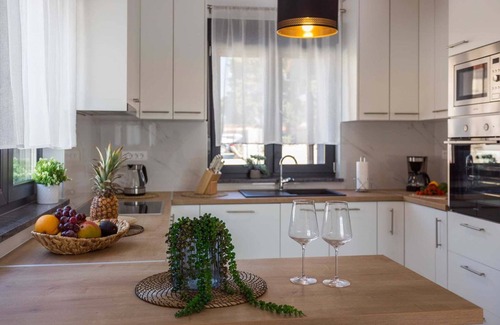 Galizana Villa | Villa Bavaria with Pool, Jacuzzi, Table Tennis