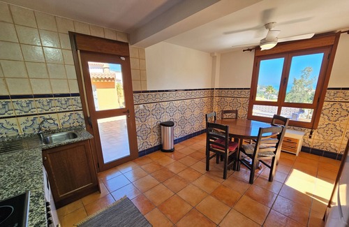 Coveta Fuma Chalet De Esquí | Villa con piscina Wifi Air-co vistas al mar en Coveta Fuma Campello.