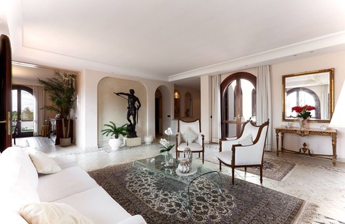 Galatina Villa | Villa con piscina, pista de tenis, sauna, 6 habitaciones, m850