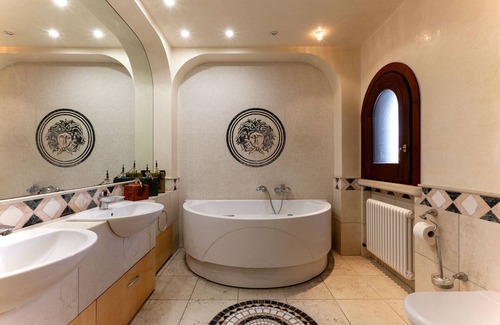 Galatina Villa | Villa con piscina, pista de tenis, sauna, 6 habitaciones, m850