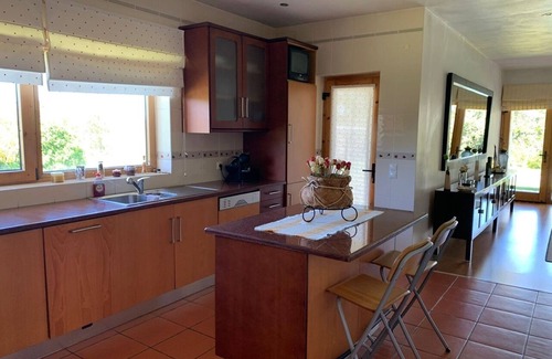 Leiria Villa | Villa con privacidad y cerca de playas, piscina privada y gran jardín.