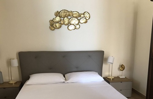 Belvedere Villa | Villa con piscina privada y amplias zonas verdes a pocos minutos del centro de la ciudad.
