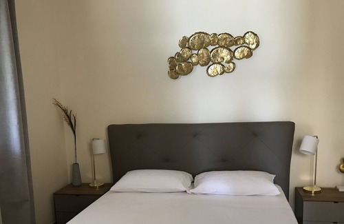 Belvedere Villa | Villa con piscina privada y amplias zonas verdes a pocos minutos del centro de la ciudad.