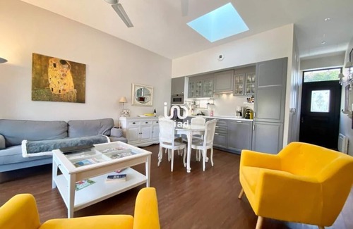 Riou - Petit Juas - Av de Grasse Villa | Villa con piscina privada en el corazón de Cannes.