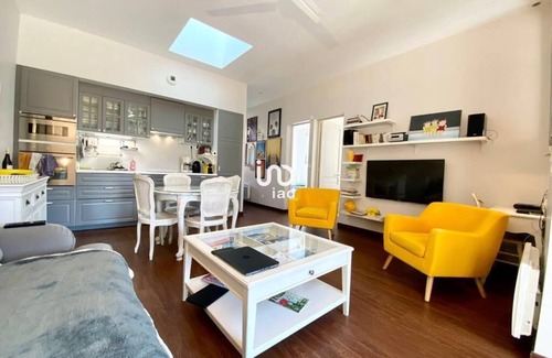 Riou - Petit Juas - Av de Grasse Villa | Villa con piscina privada en el corazón de Cannes.