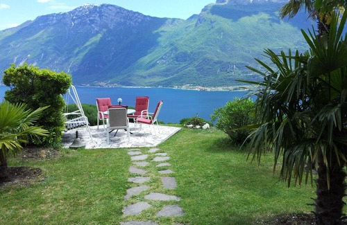 Tremosine Villa | Villa con piscina privada y un lago sin obstáculos y vistas a la montaña