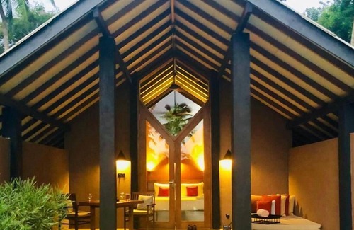 Hikkaduwa Villa | Villa with Private Pool