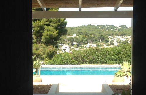 El Tosalet Chalet De Esquí | "Villa" with sea views. Urbanization Tosalet. Recently renovated. Big garden