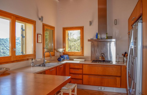 Sa Riera Villa | Villa con impresionantes vistas al mar y pequeña piscina en la terraza