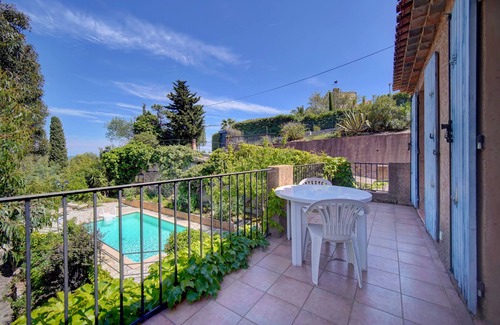 Espero-Pax Villa | Villa with swimming pool, in a green setting, 5 minutes from the beaches