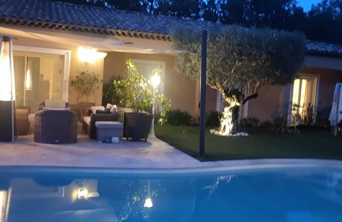 Gareoult Villa | Villa con piscina y SPA en Provenza a solo 35 minutos de las playas.