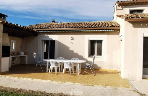 Merindol Casa | Villa with swimming pool - "At the foot of the Luberon"
